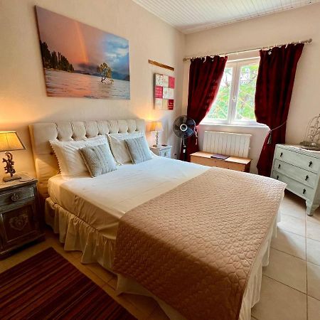 Bed and Breakfast La Bergerie De Laval Tourbes Экстерьер фото